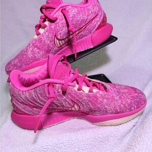 LeBron Nike 21 - The World Is Your Oyster  Vibrant Pink Sneakers - Size 10